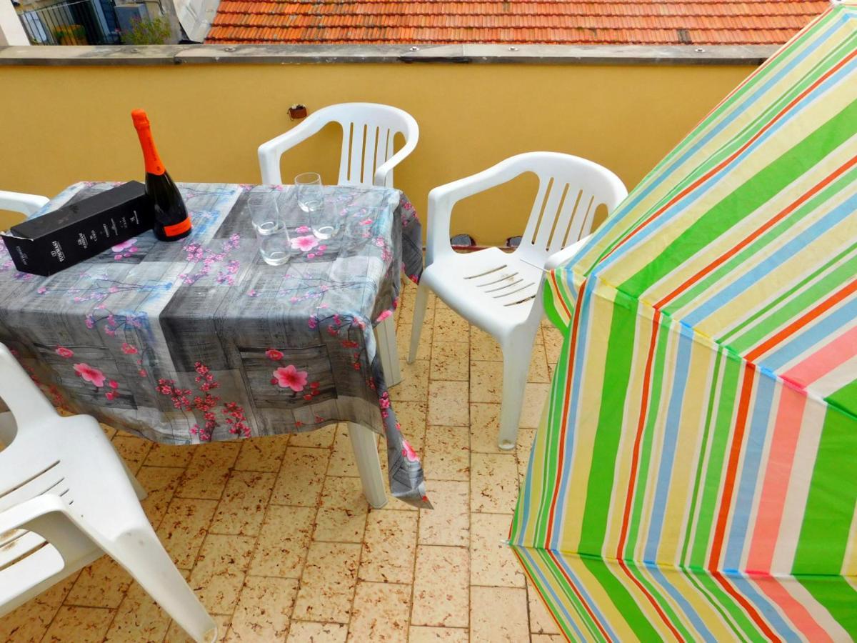 Appartamento Terrazza attrezzata Levanto Esterno foto